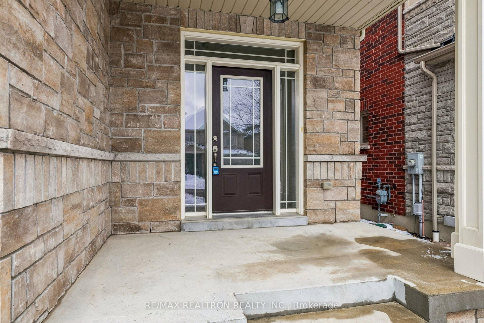 12 Promenade Drive • Whitby, ON photo 3