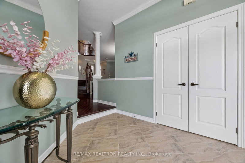 12 Promenade Dr photo 4