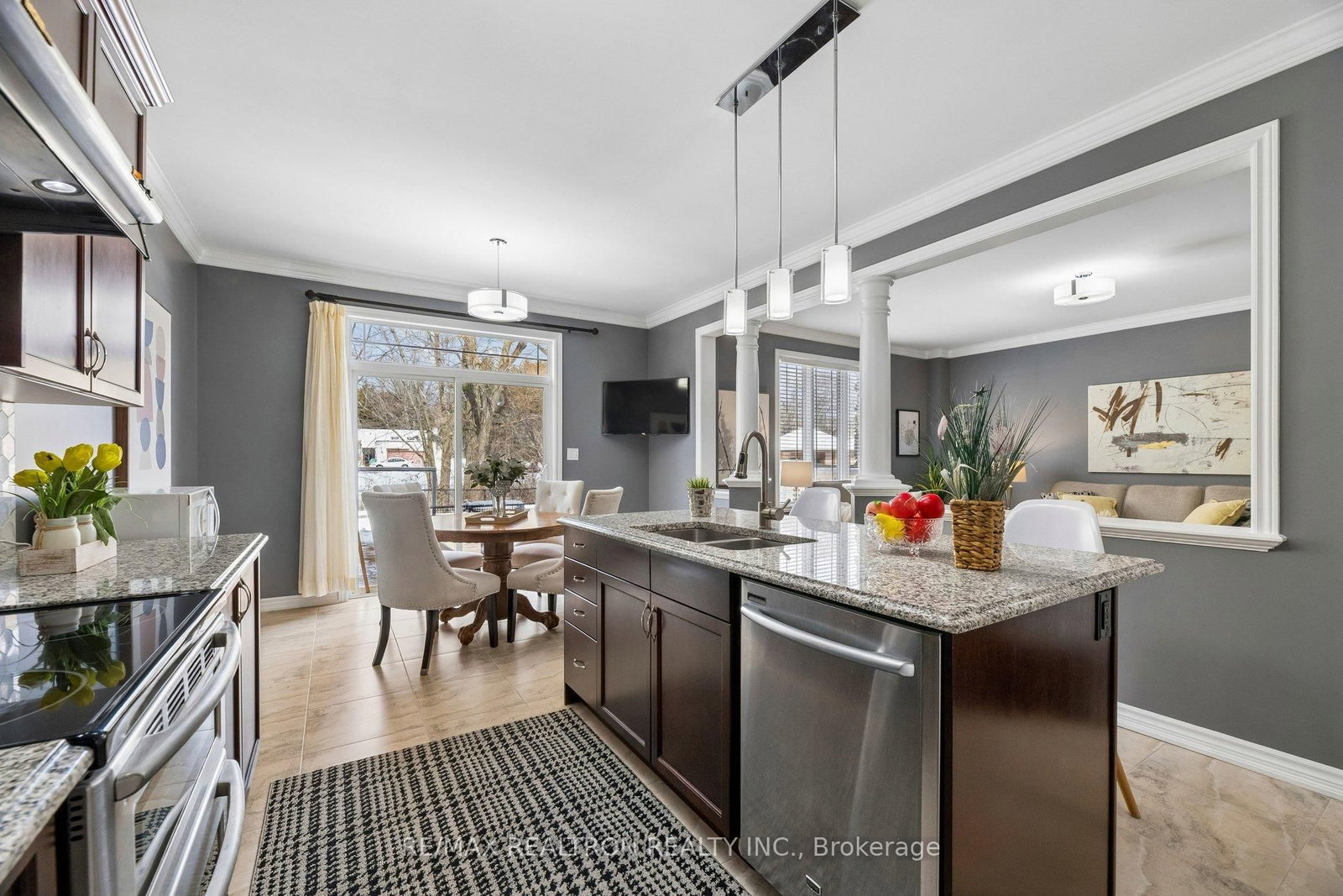 12 Promenade Drive • Whitby, ON photo 5