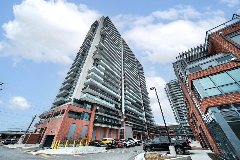 2708 - 2545 Simcoe Street N
