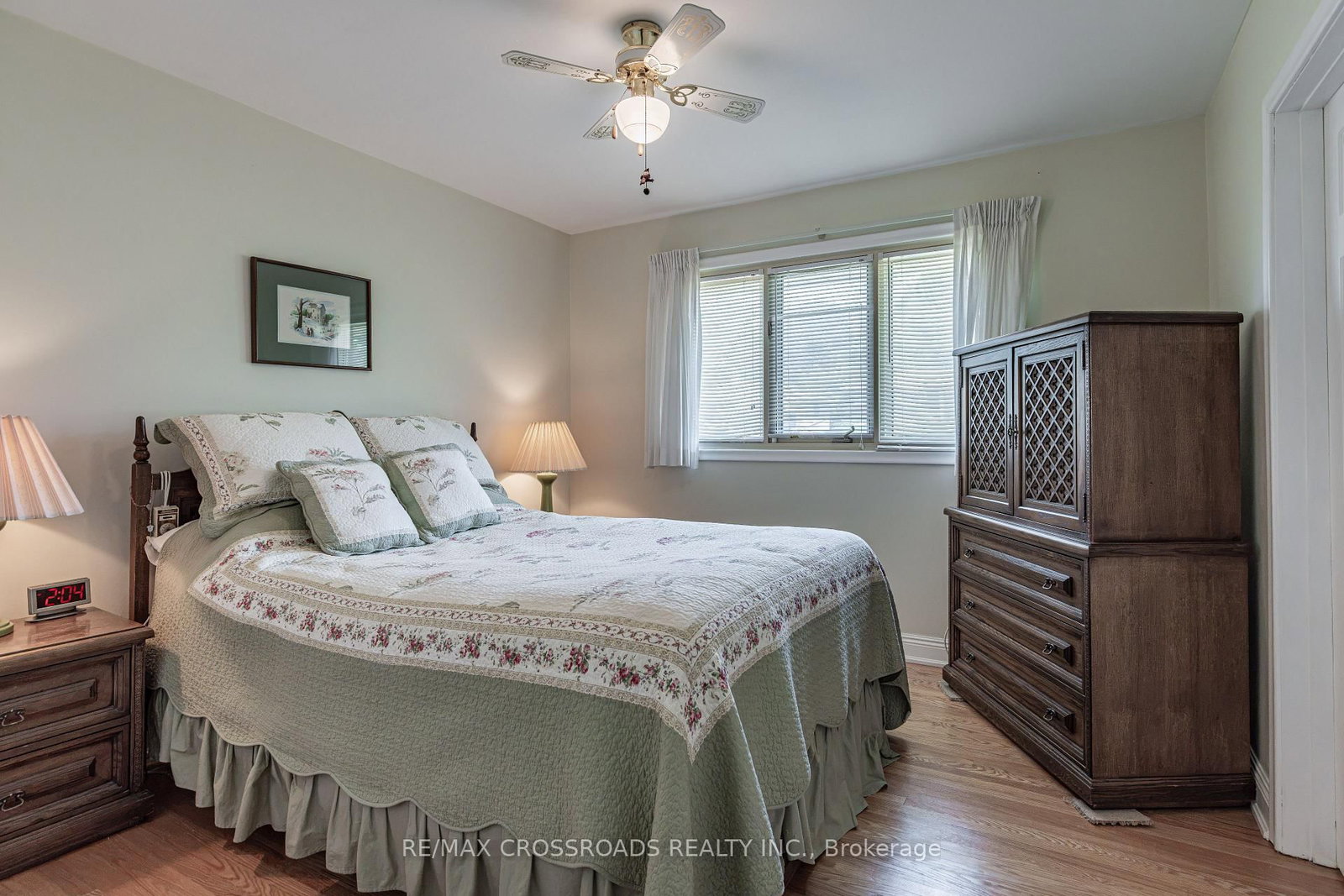 166 Elizabeth Crescent N • Whitby, ON photo 24