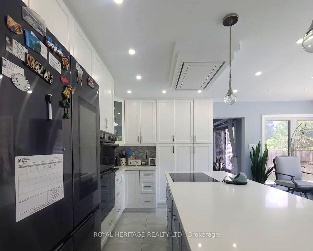 1221 Fieldstone Circle • Pickering, ON photo 10