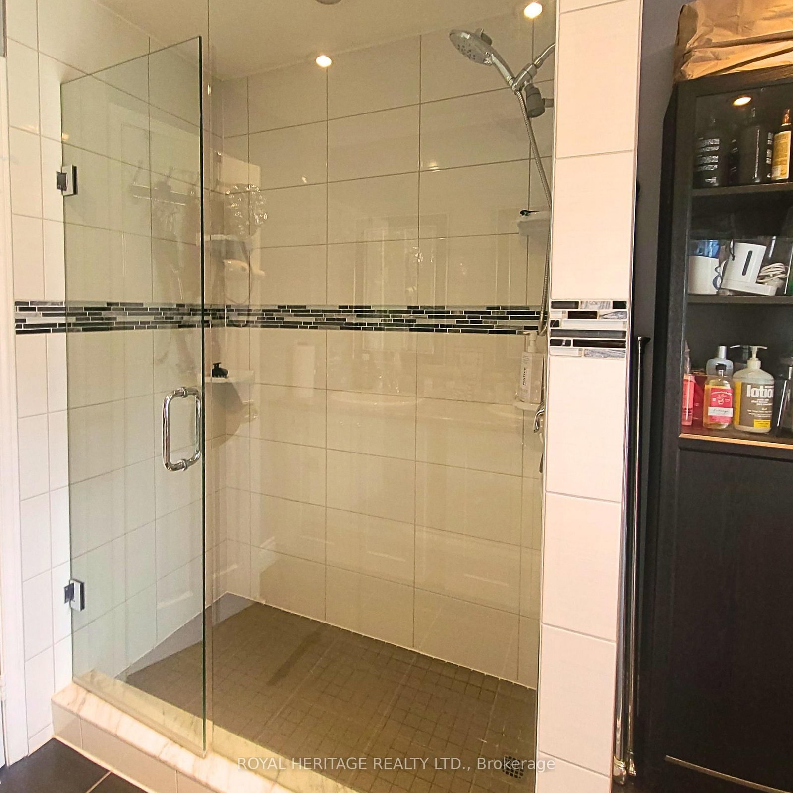 1221 Fieldstone Circle • Pickering, ON photo 24