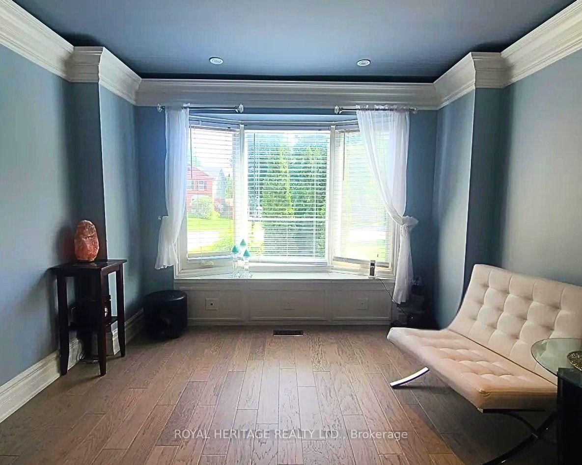 1221 Fieldstone Circle • Pickering, ON photo 5