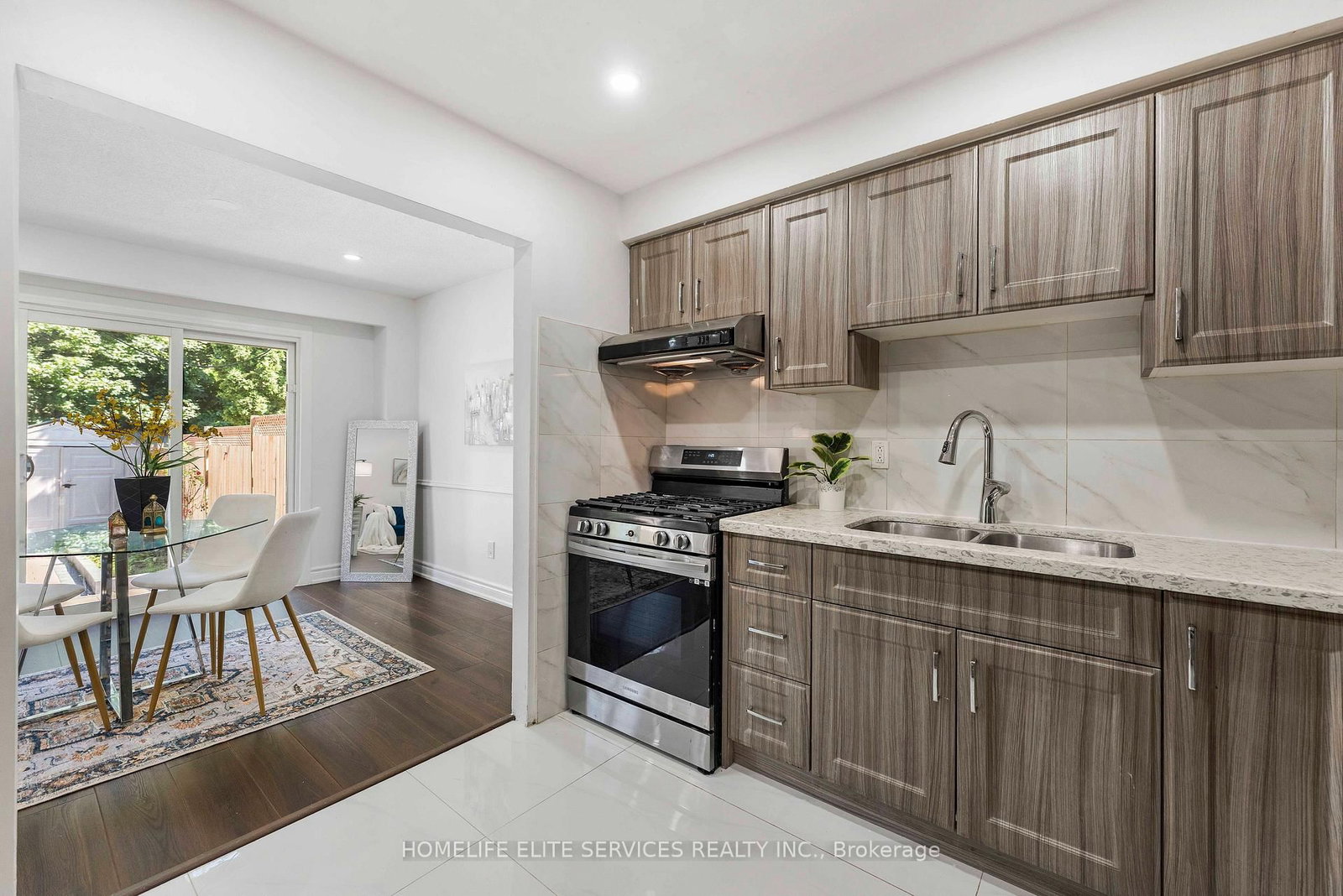 44 Greenhedges Court • Toronto, ON photo 20