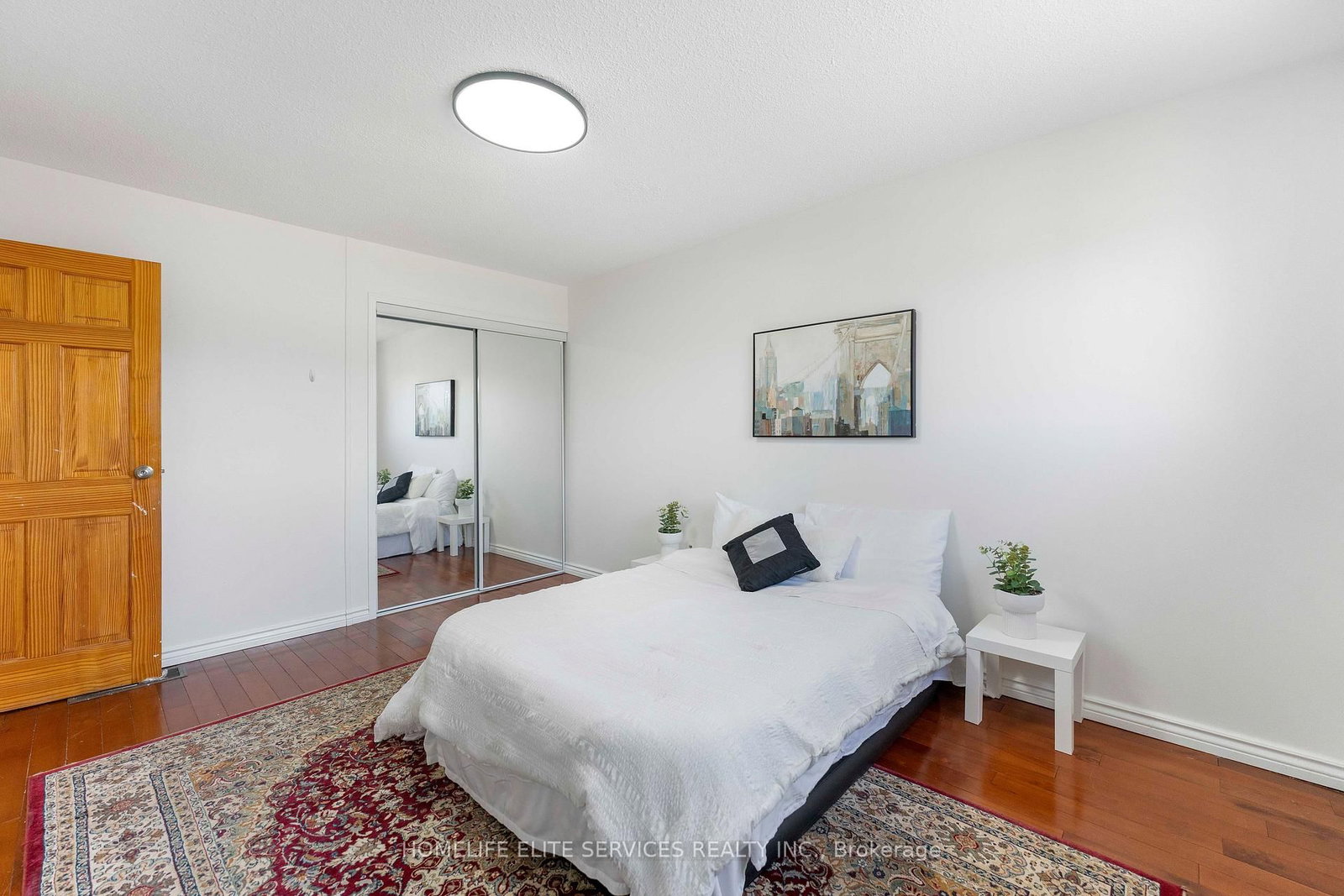 44 Greenhedges Court • Toronto, ON photo 28