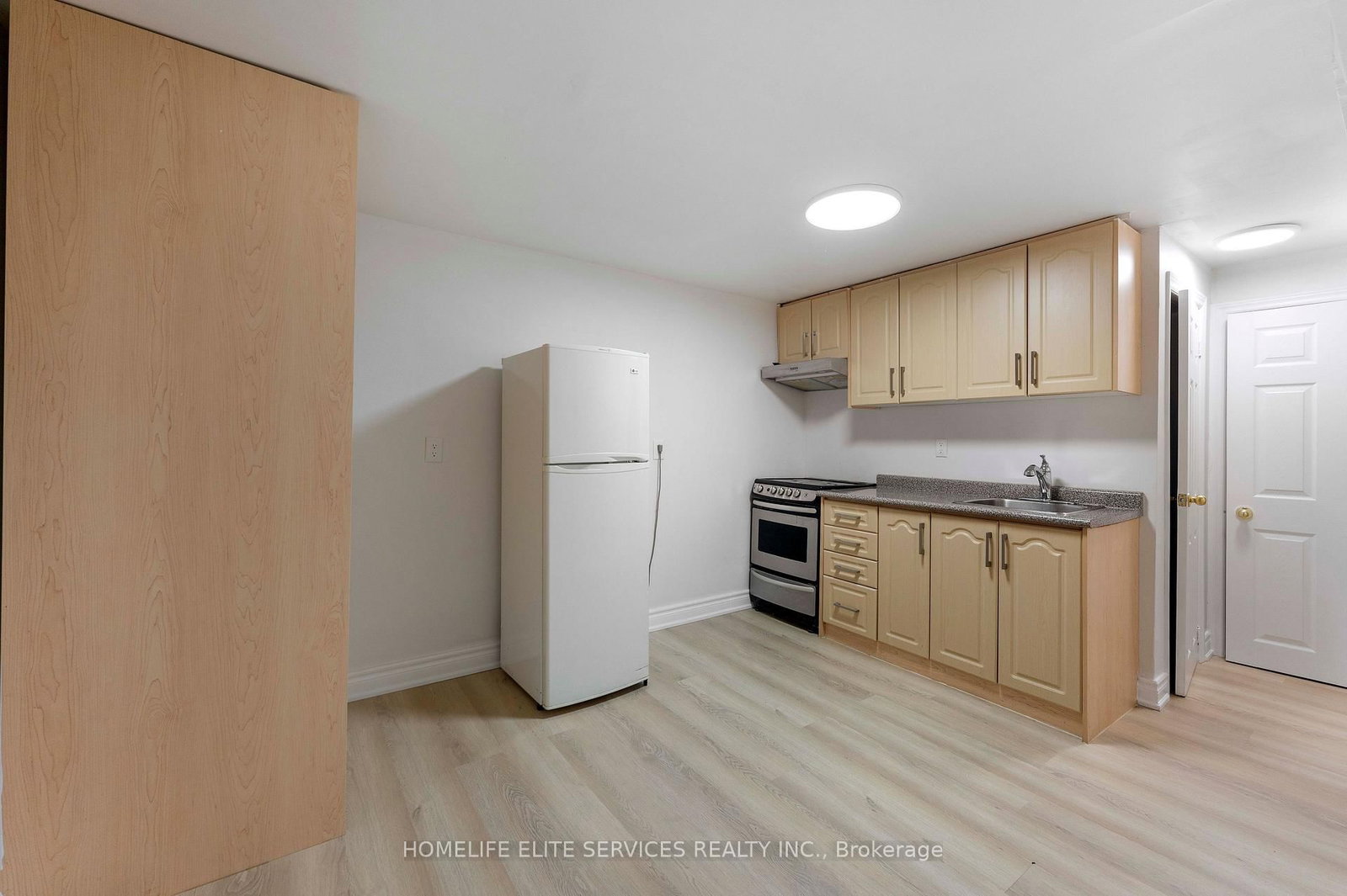44 Greenhedges Court • Toronto, ON photo 41