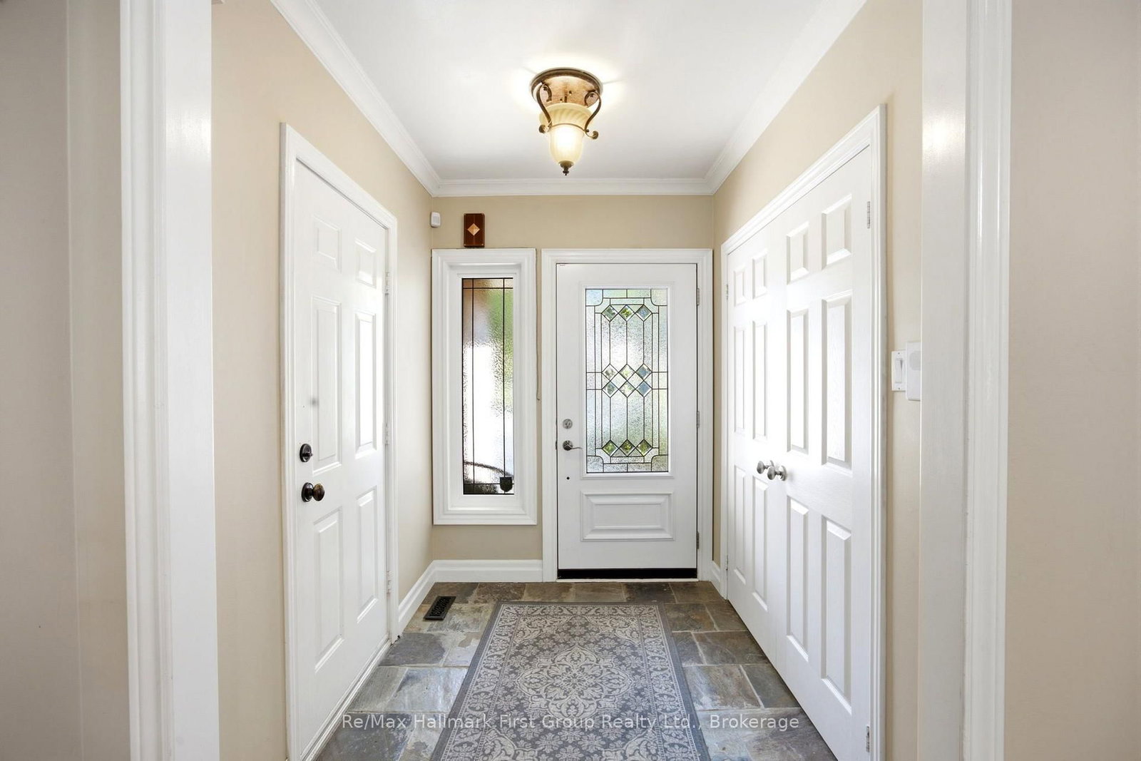 75 Allayden Drive • Whitby, ON photo 4