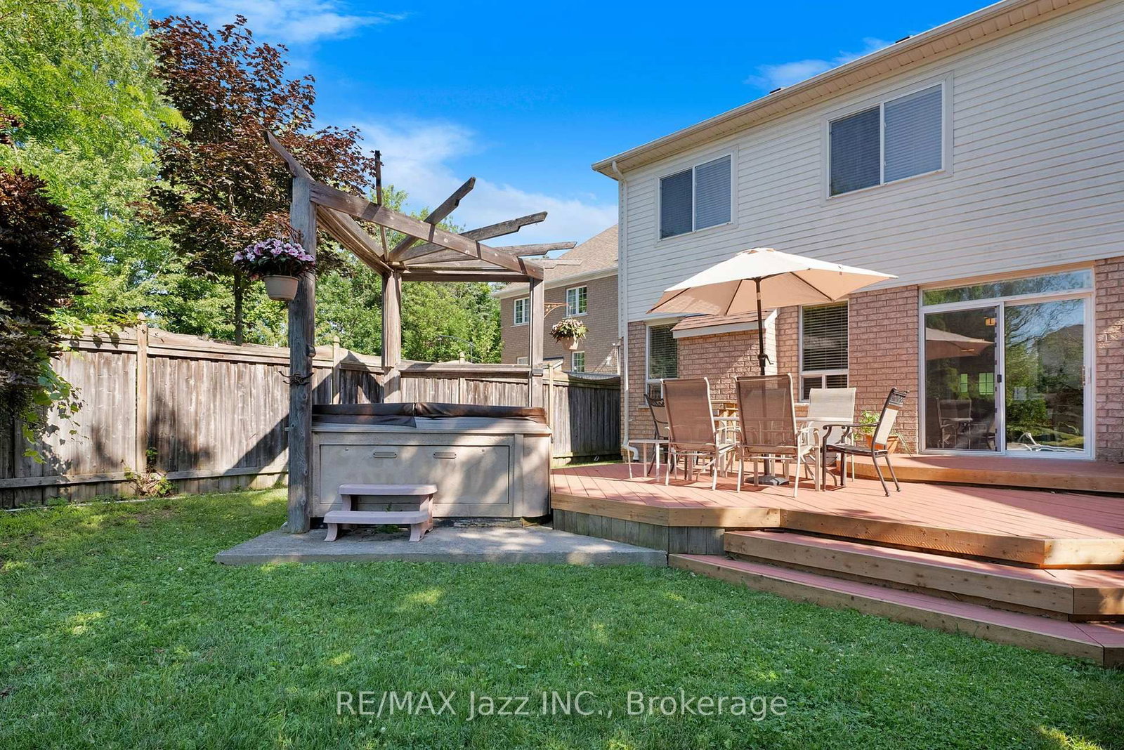1098 Keswick Court • Oshawa, ON photo 8