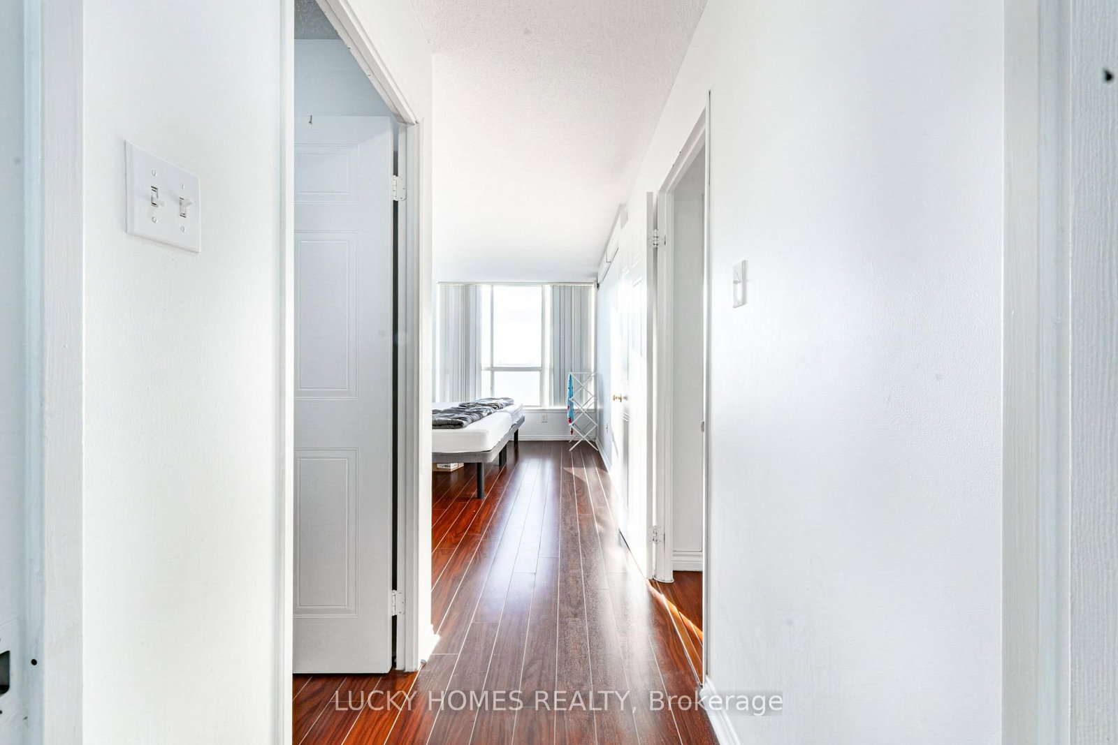 430 Mclevin Avenue NW • #915 • Toronto, ON photo 17