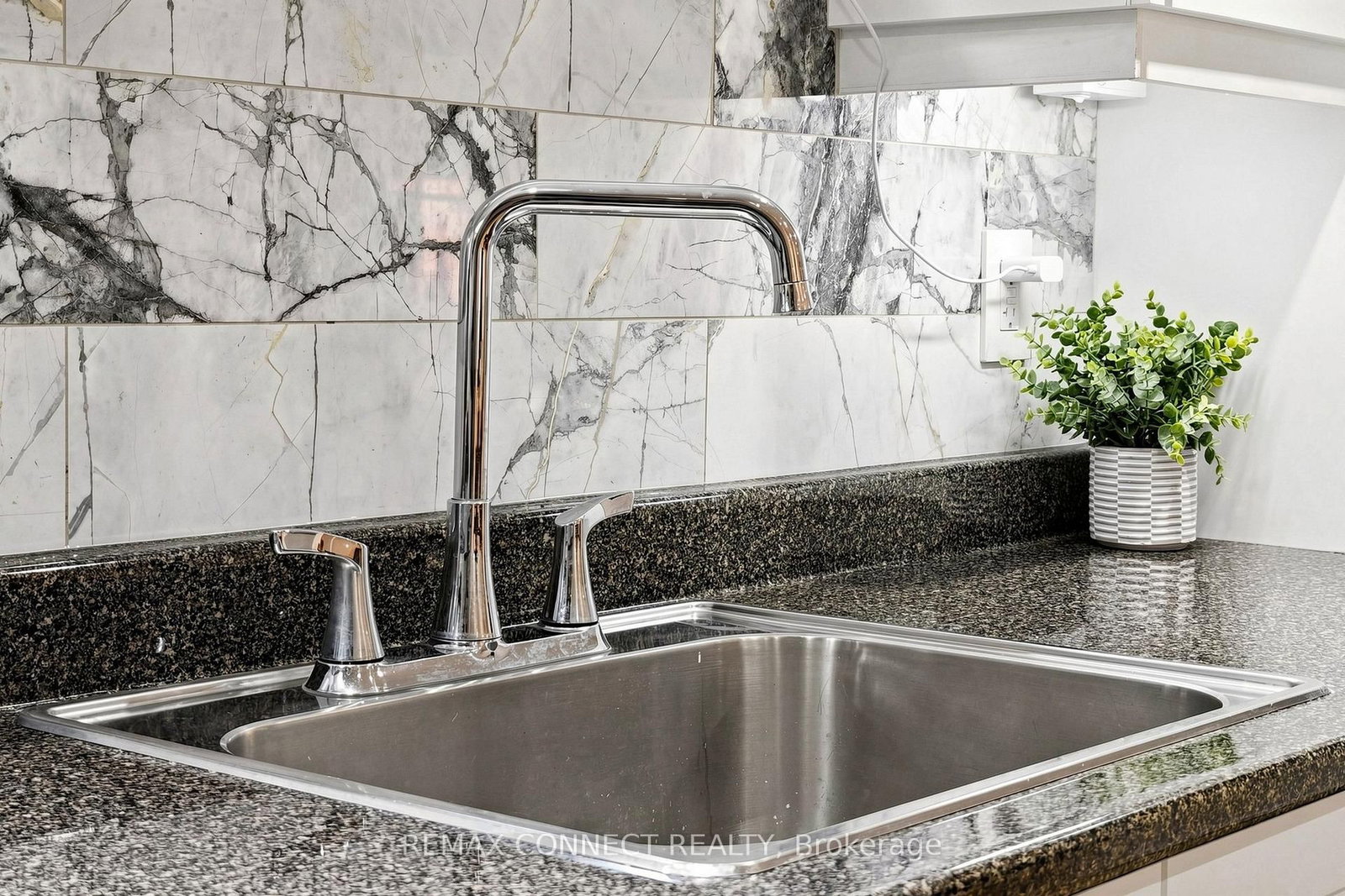 10 Catalina Drive • Toronto, ON photo 29