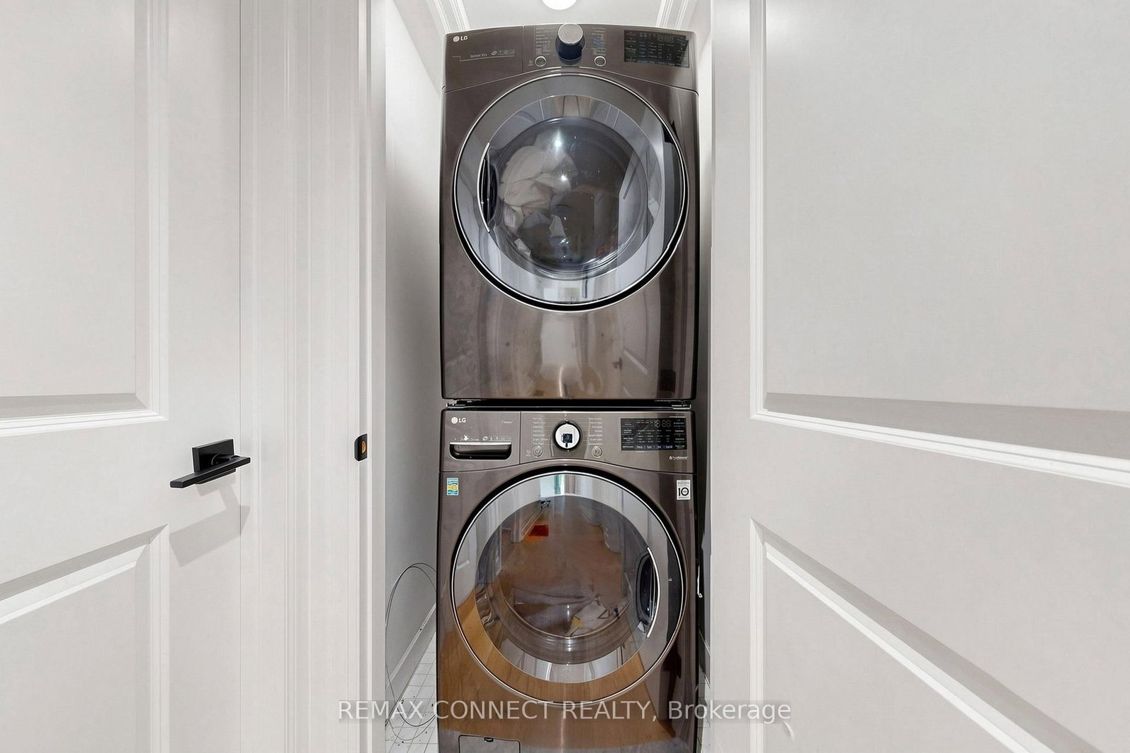 10 Catalina Drive • Toronto, ON photo 37