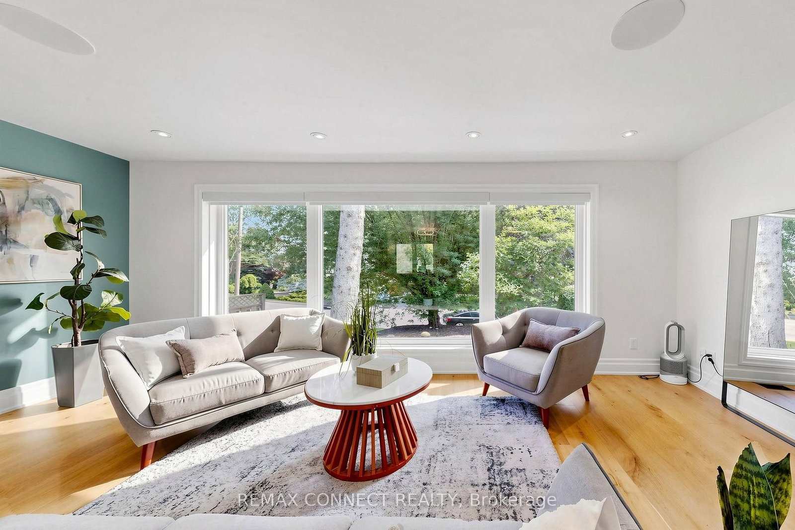 10 Catalina Drive • Toronto, ON photo 5