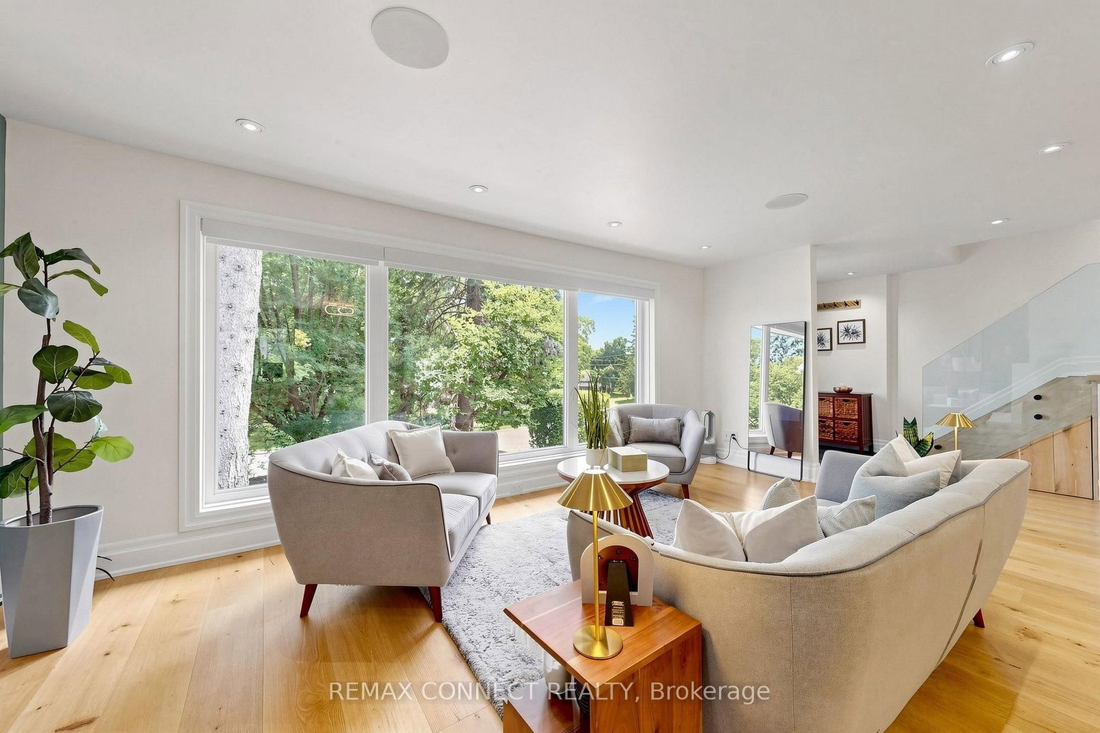 10 Catalina Drive • Toronto, ON photo 6