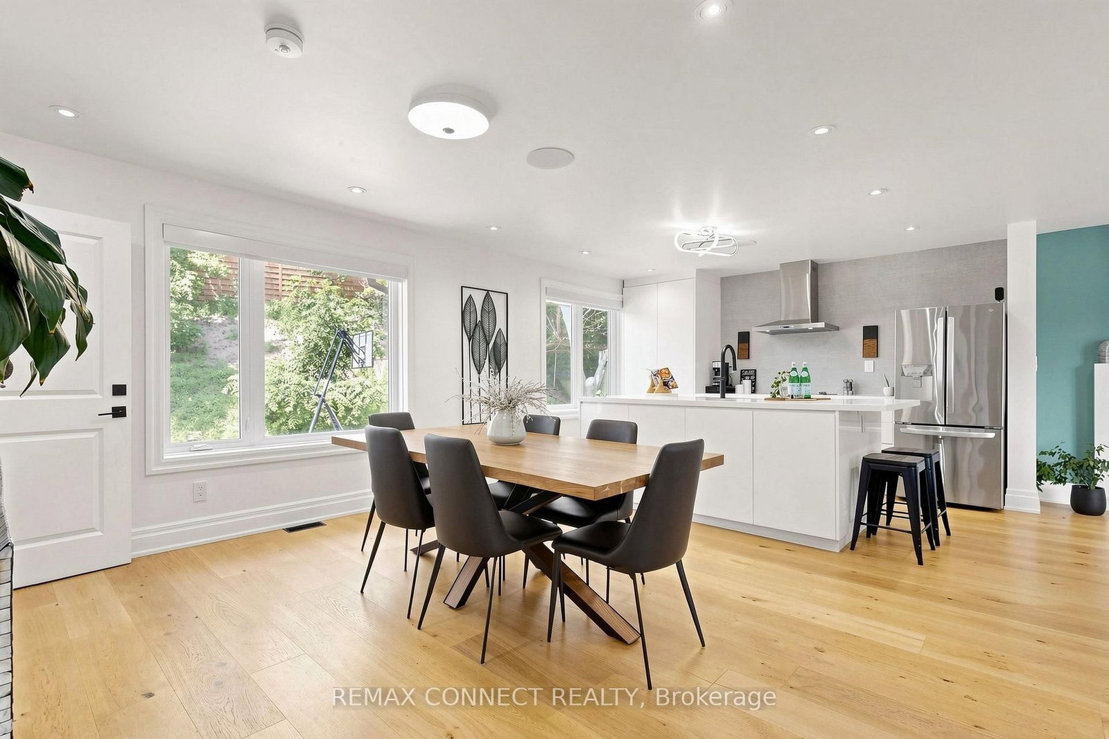 10 Catalina Drive • Toronto, ON photo 9