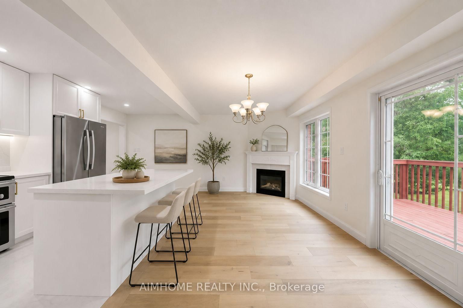 106 Highhill Drive W • Toronto, ON photo 8