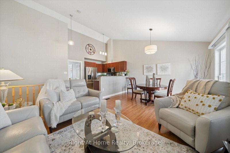 17 Wicker Park Way