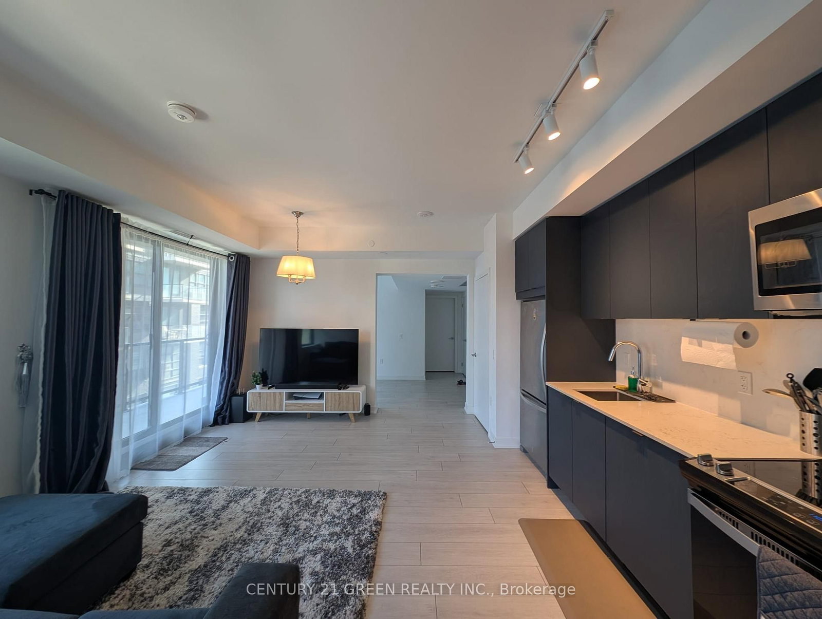 323C-1612 Charles St, Whitby, view 22