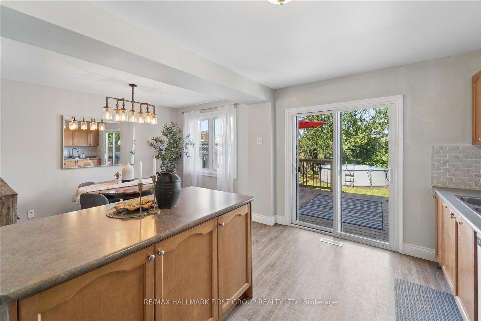 1179 Oxford Street • Oshawa, ON photo 12