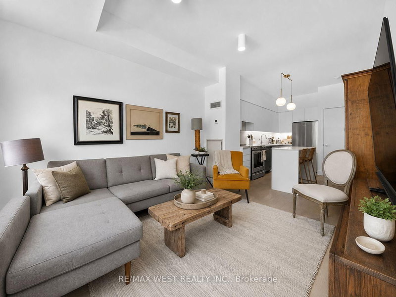 215 - 601 Kingston Road