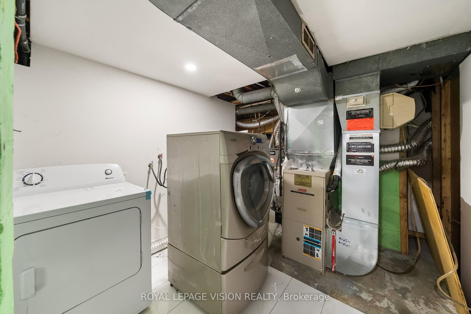 73 Mccowan Road • Toronto, ON photo 23