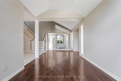 94 Niagara Drive • Oshawa, ON photo 4