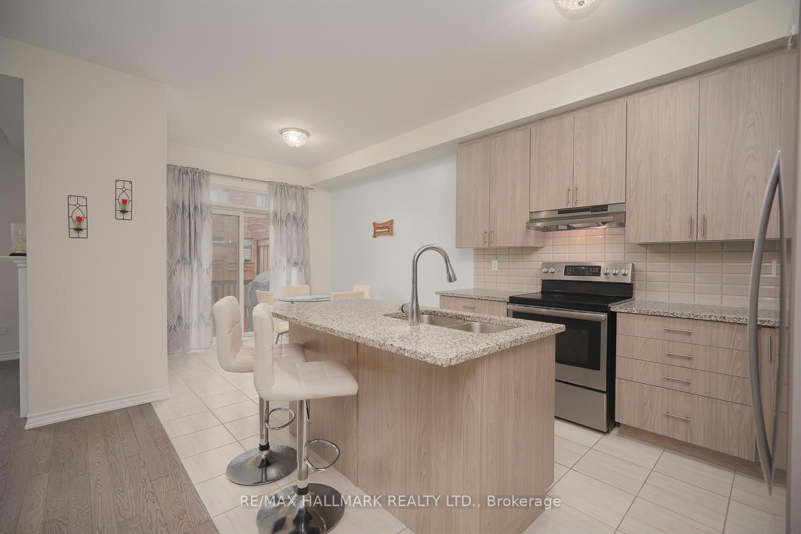 4 Hickling Lane • Ajax, ON photo 20
