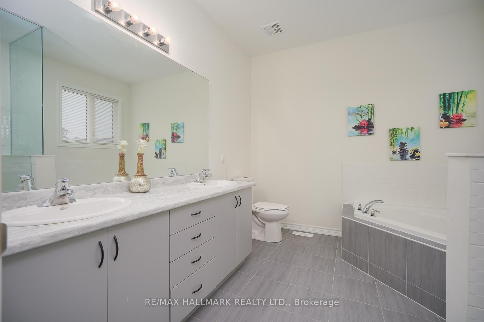 4 Hickling Lane • Ajax, ON photo 28