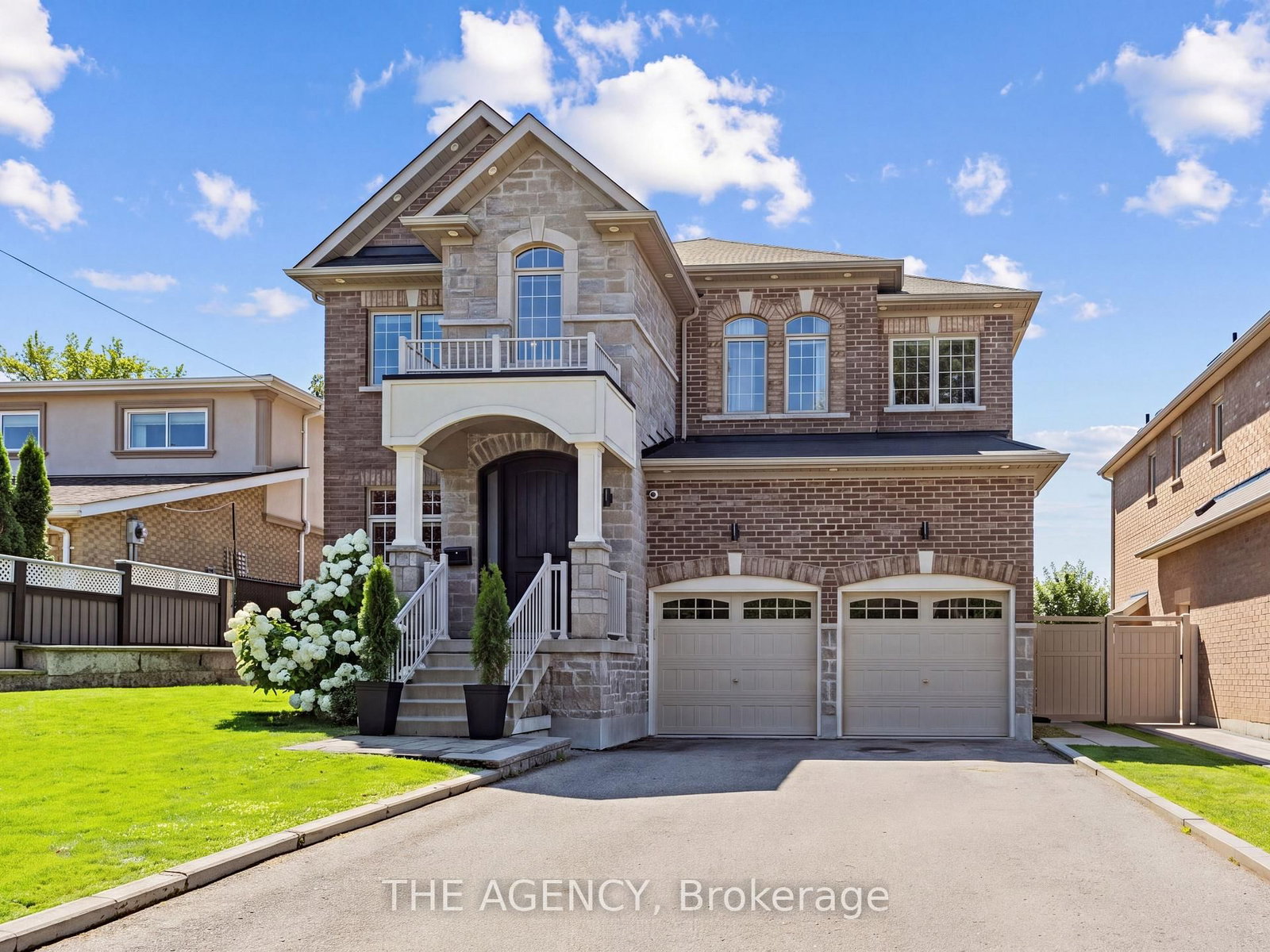 576 Oakwood Drive • Pickering, ON photo 1