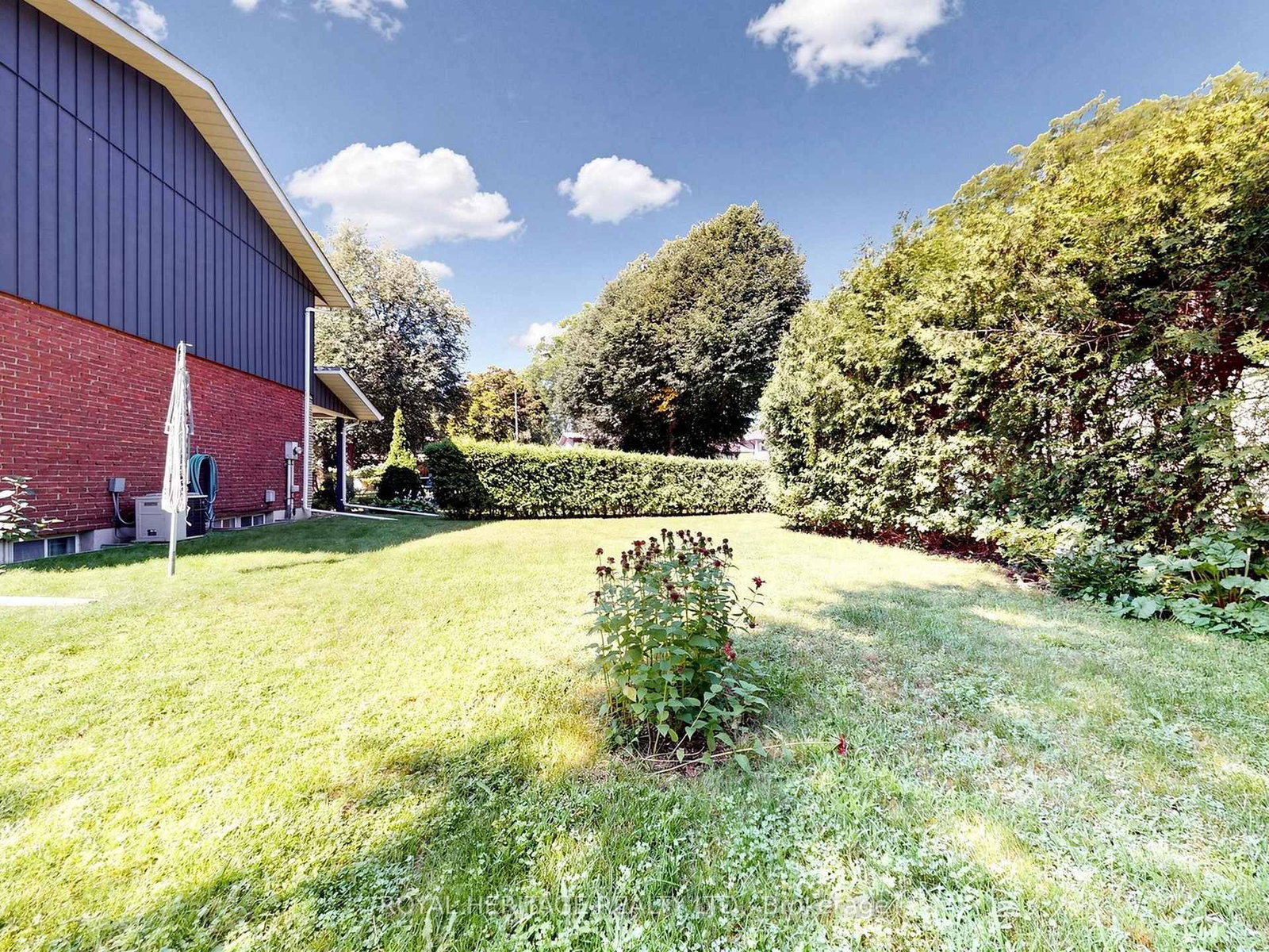 1015 Lavender Court • Oshawa, ON photo 41