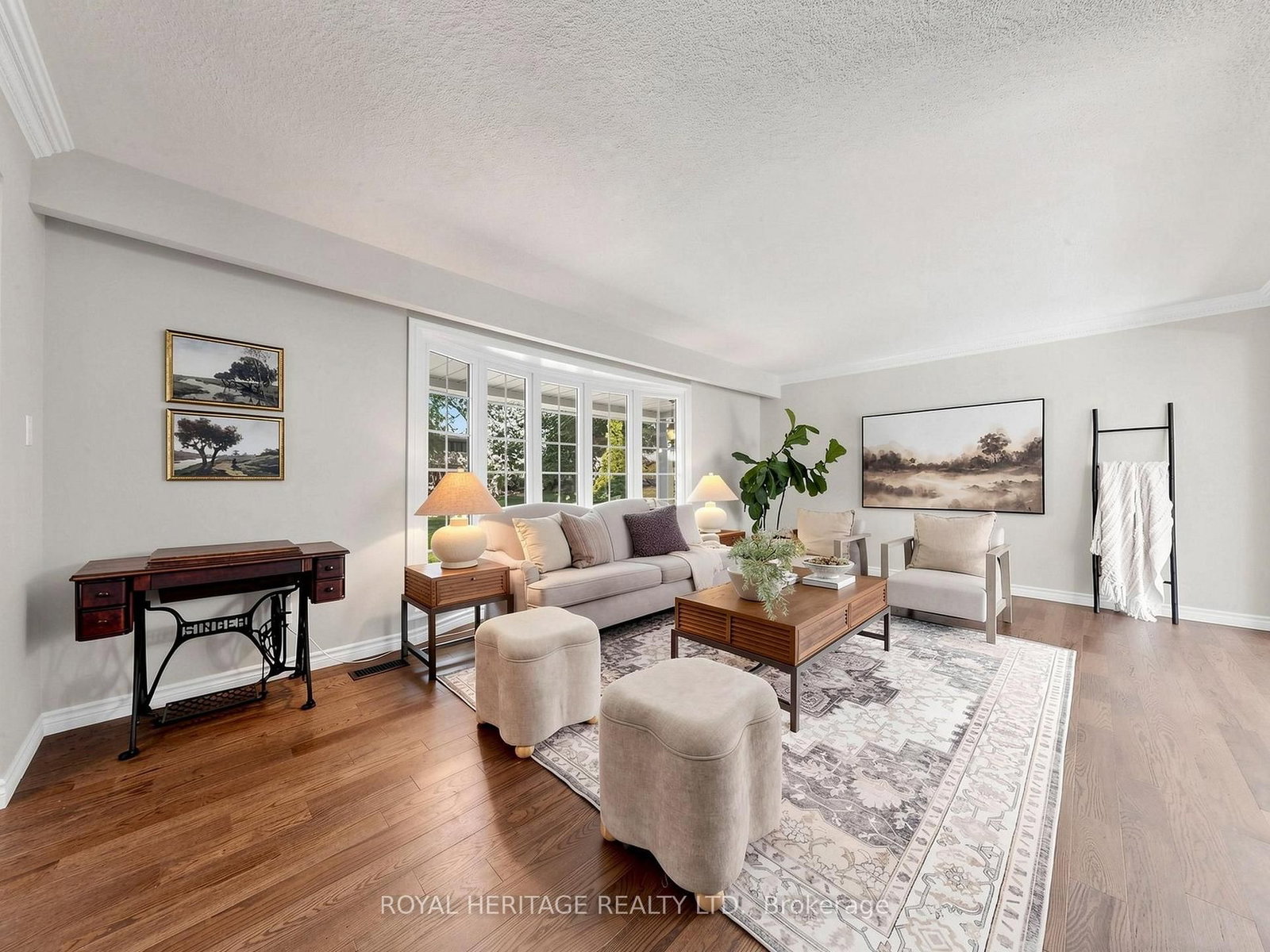 1015 Lavender Court • Oshawa, ON photo 5