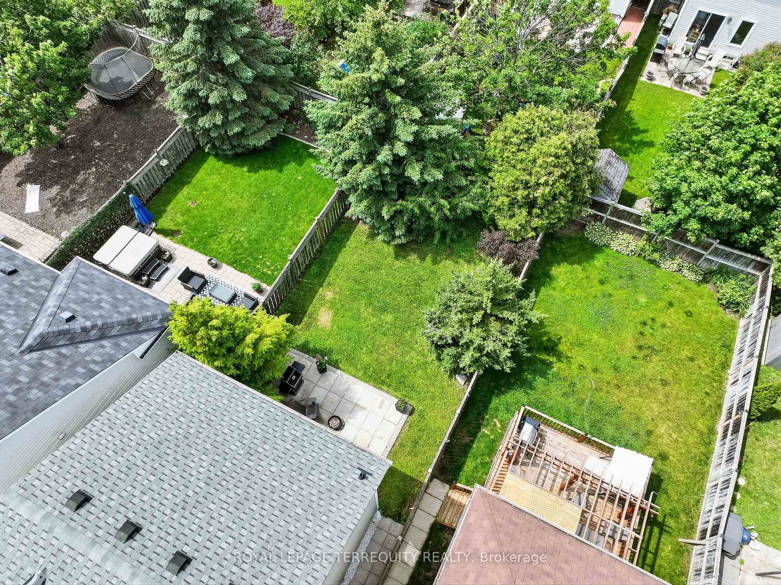 8 Sinden Drive • Whitby, ON photo 45