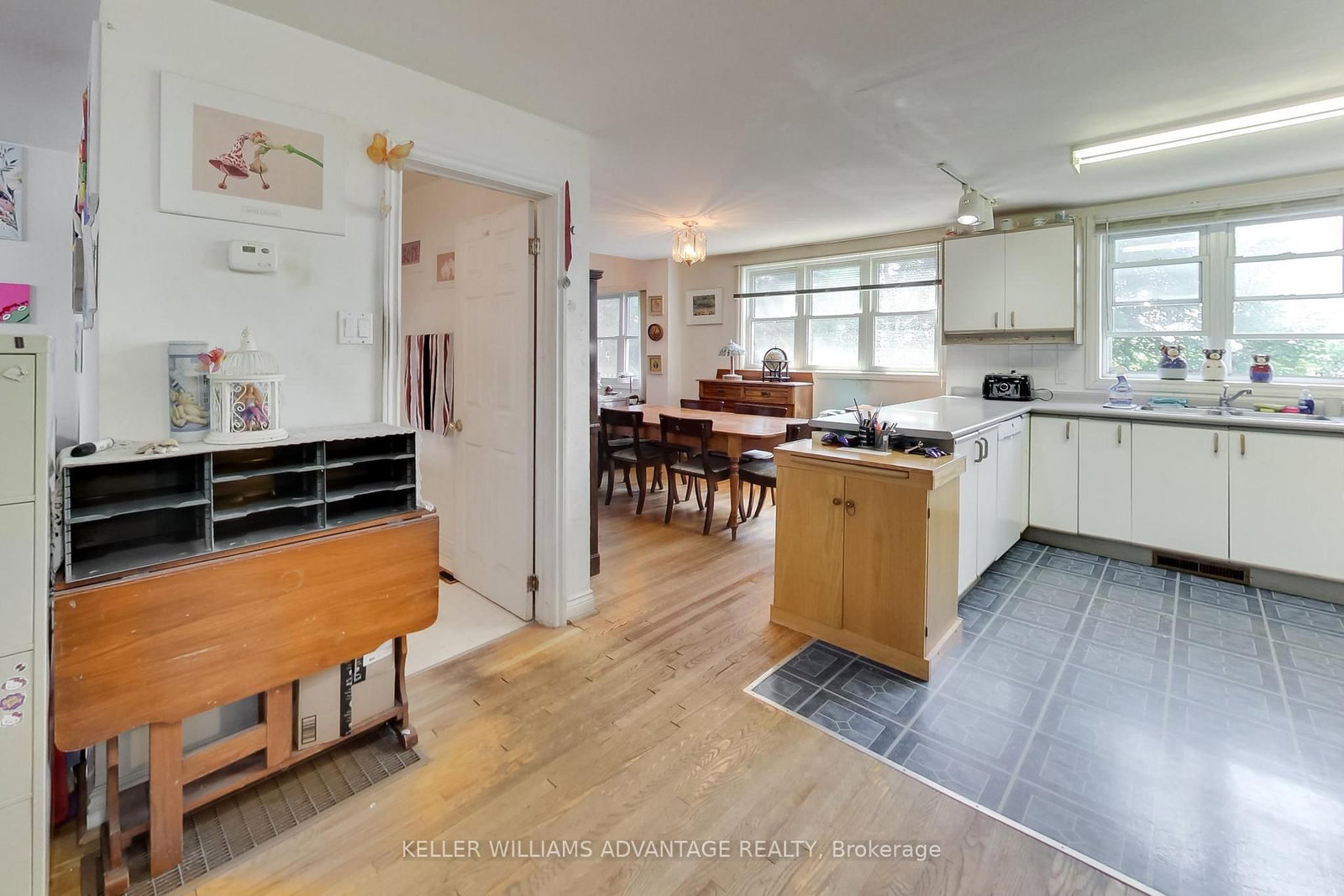 54 Westbourne Avenue • Toronto, ON photo 5