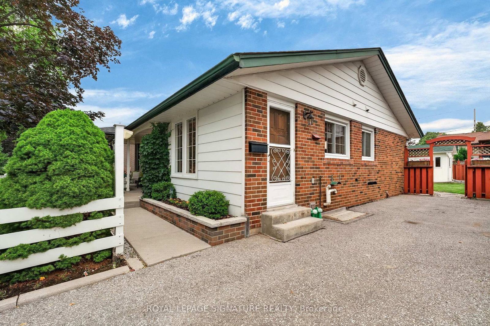 150 Clements Road E • Ajax, ON photo 3