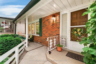 150 Clements Road E • Ajax, ON photo 4