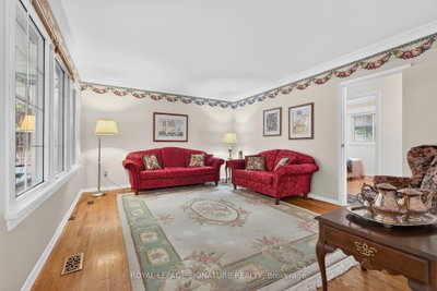 150 Clements Road E • Ajax, ON photo 9