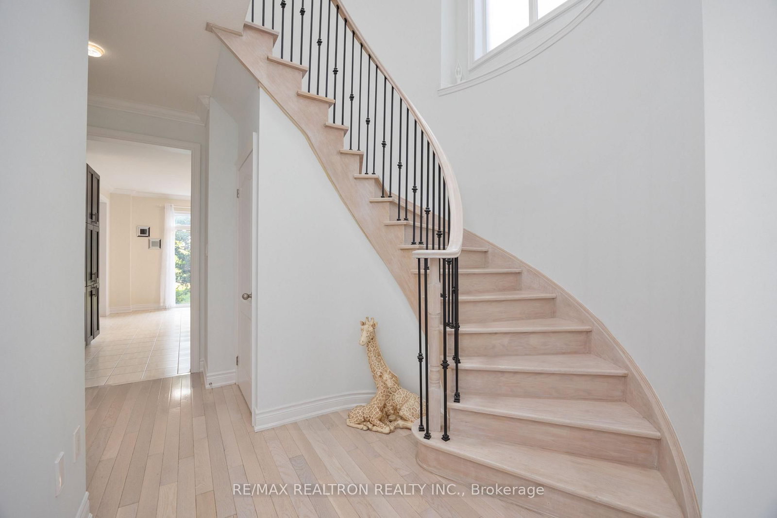 23 Beverton Crescent • Ajax, ON photo 4