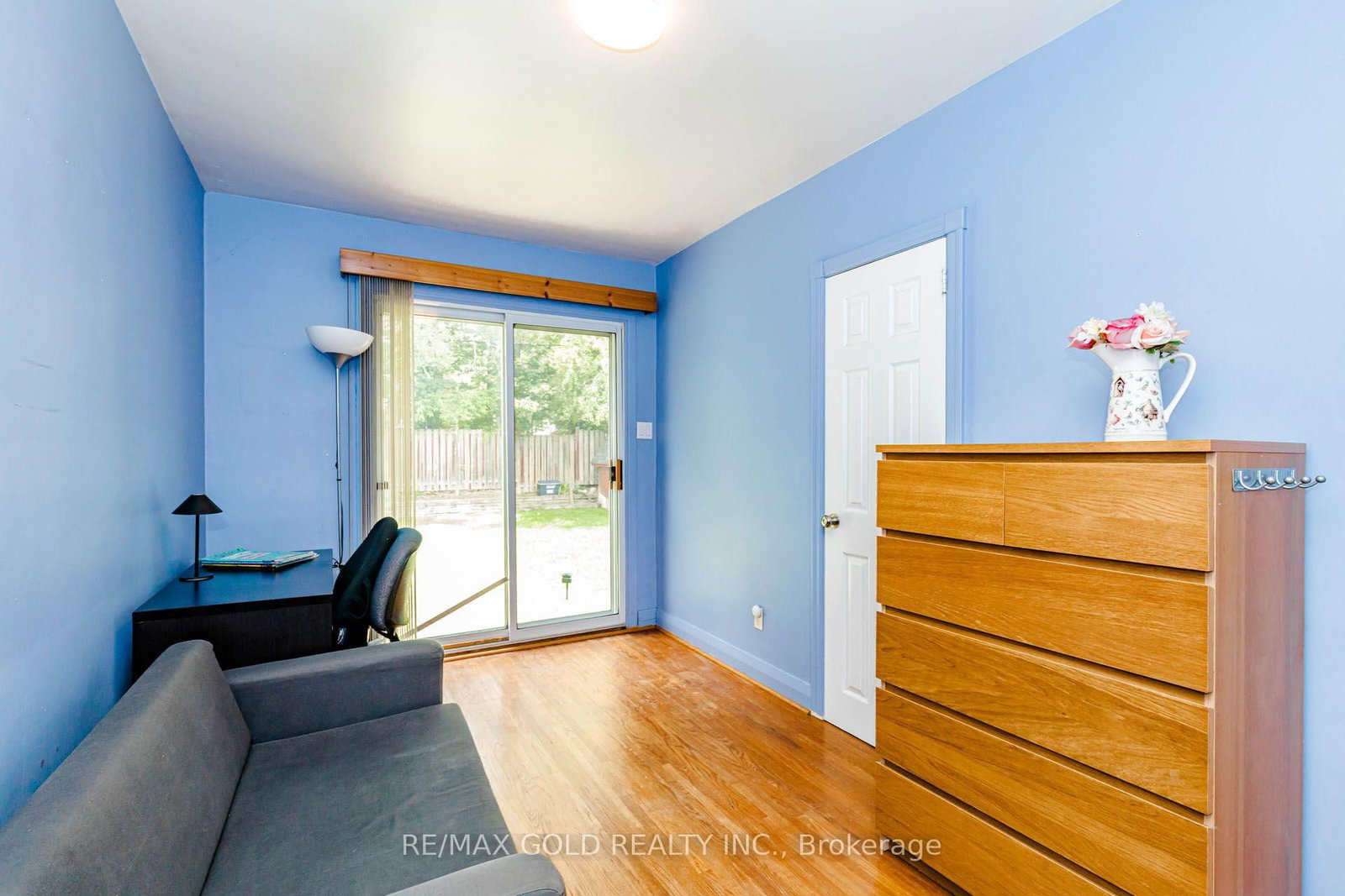 23 Rensburg Drive • Toronto, ON photo 30