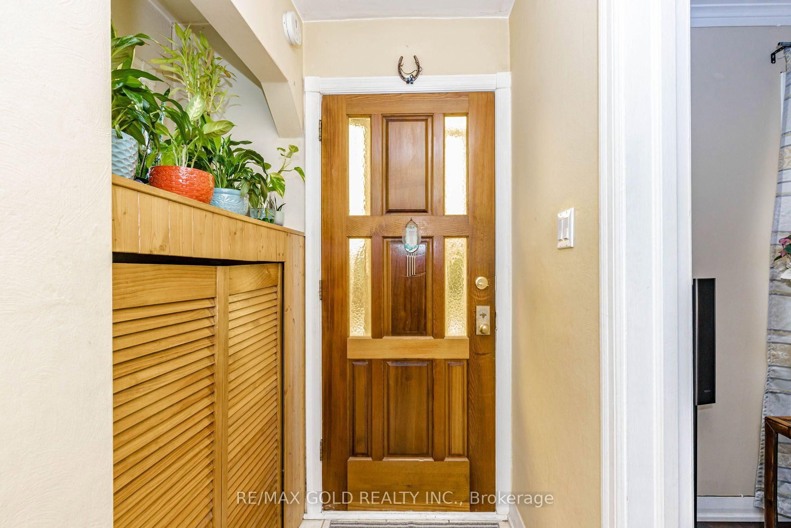 23 Rensburg Drive • Toronto, ON photo 4