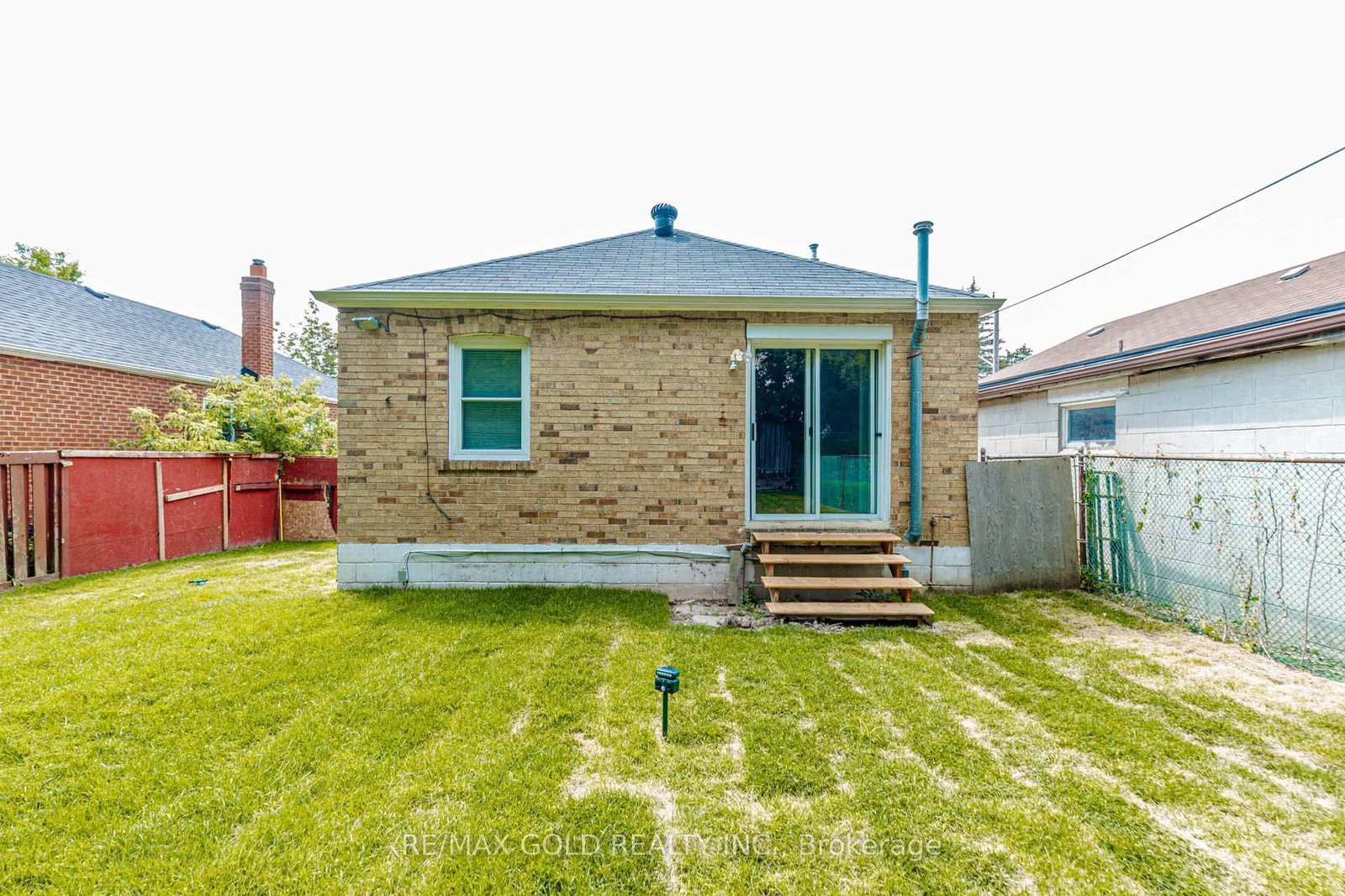 23 Rensburg Drive • Toronto, ON photo 49