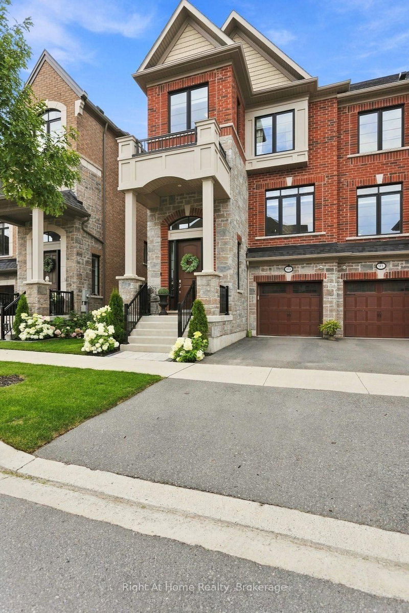 89 Elkington Crescent