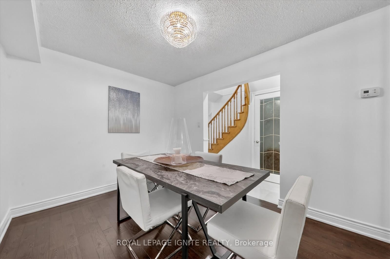 205 Hupfield Trail • Toronto, ON photo 15