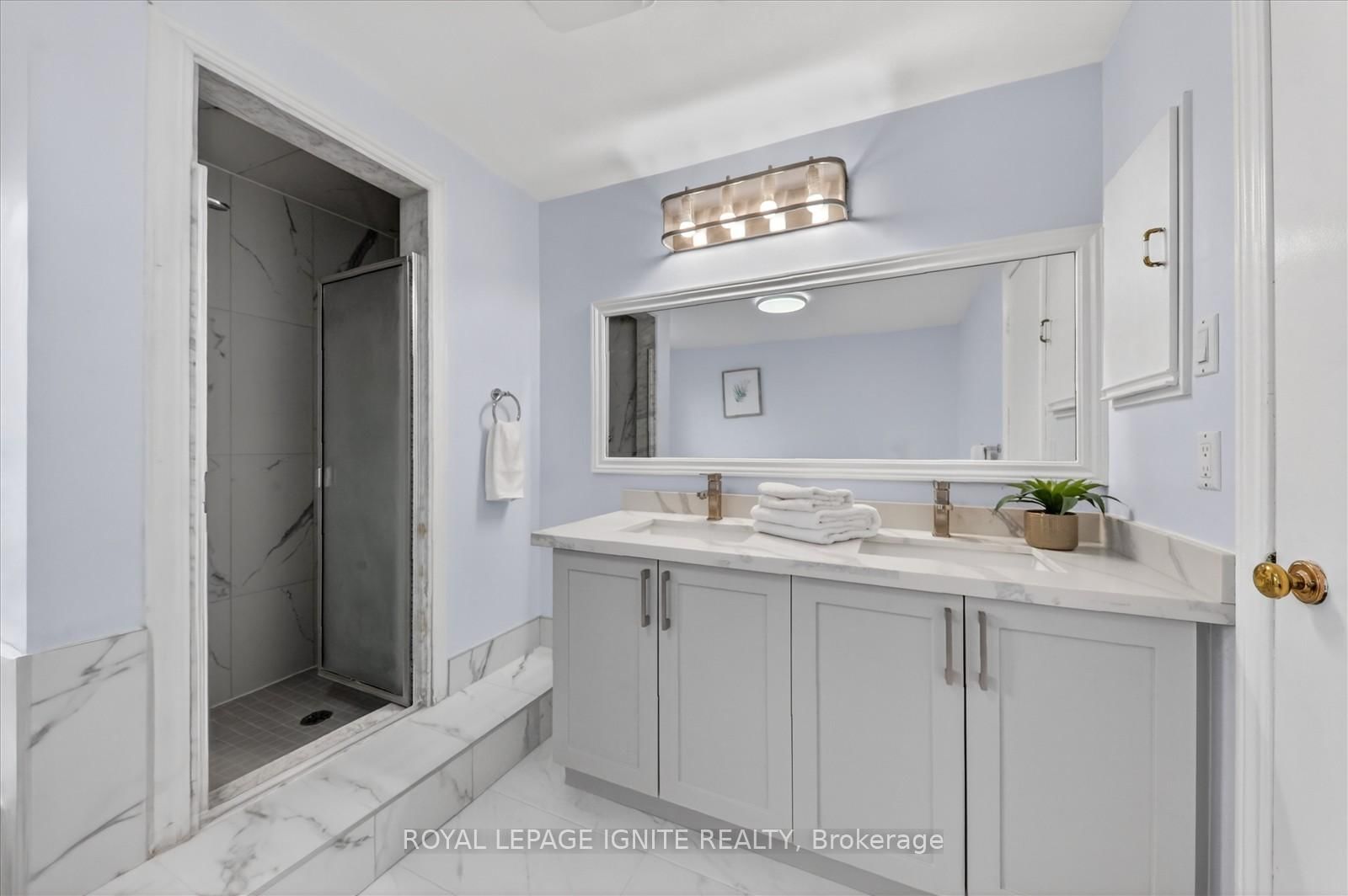 205 Hupfield Trail • Toronto, ON photo 24