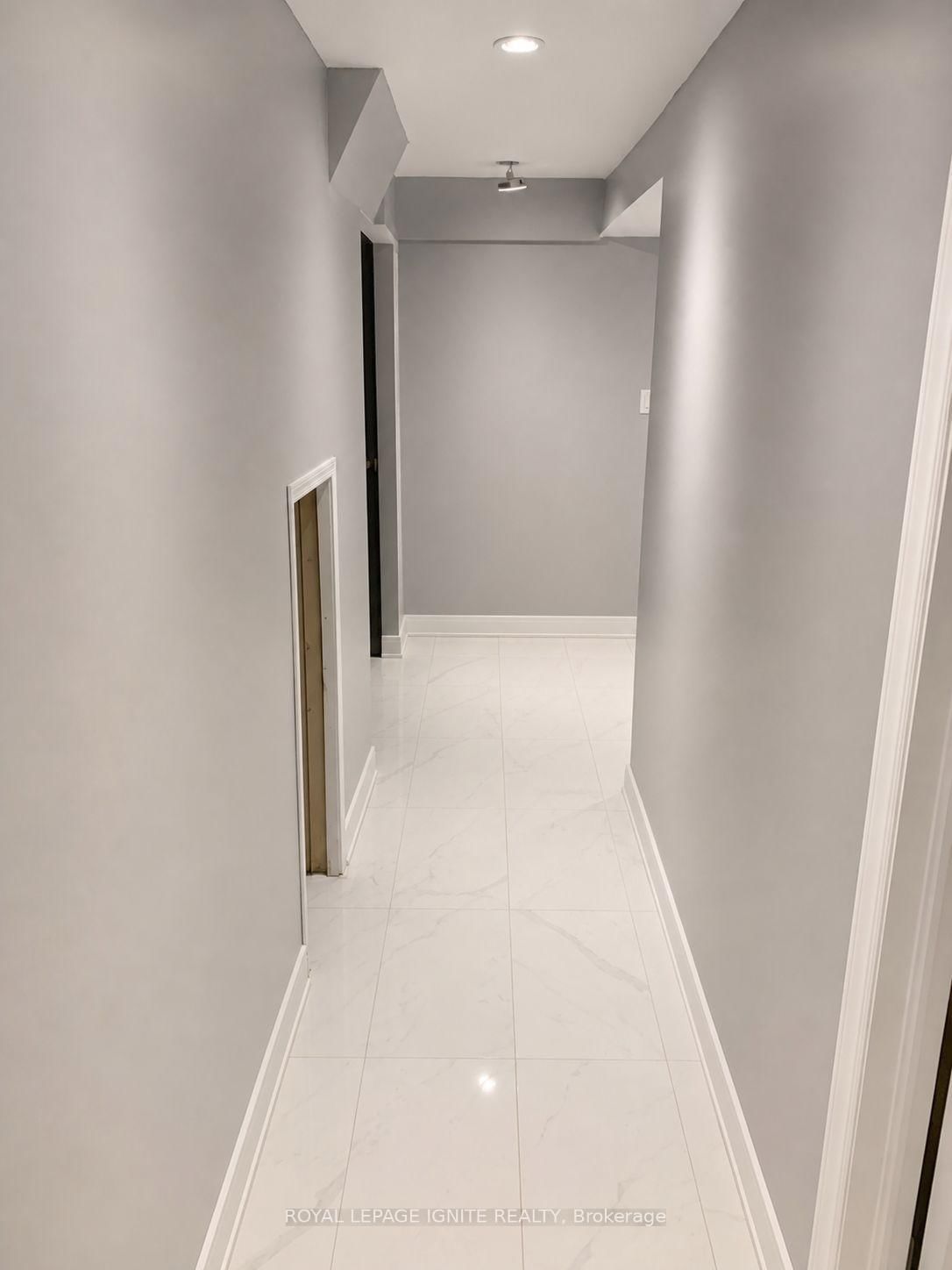 205 Hupfield Trail • Toronto, ON photo 37