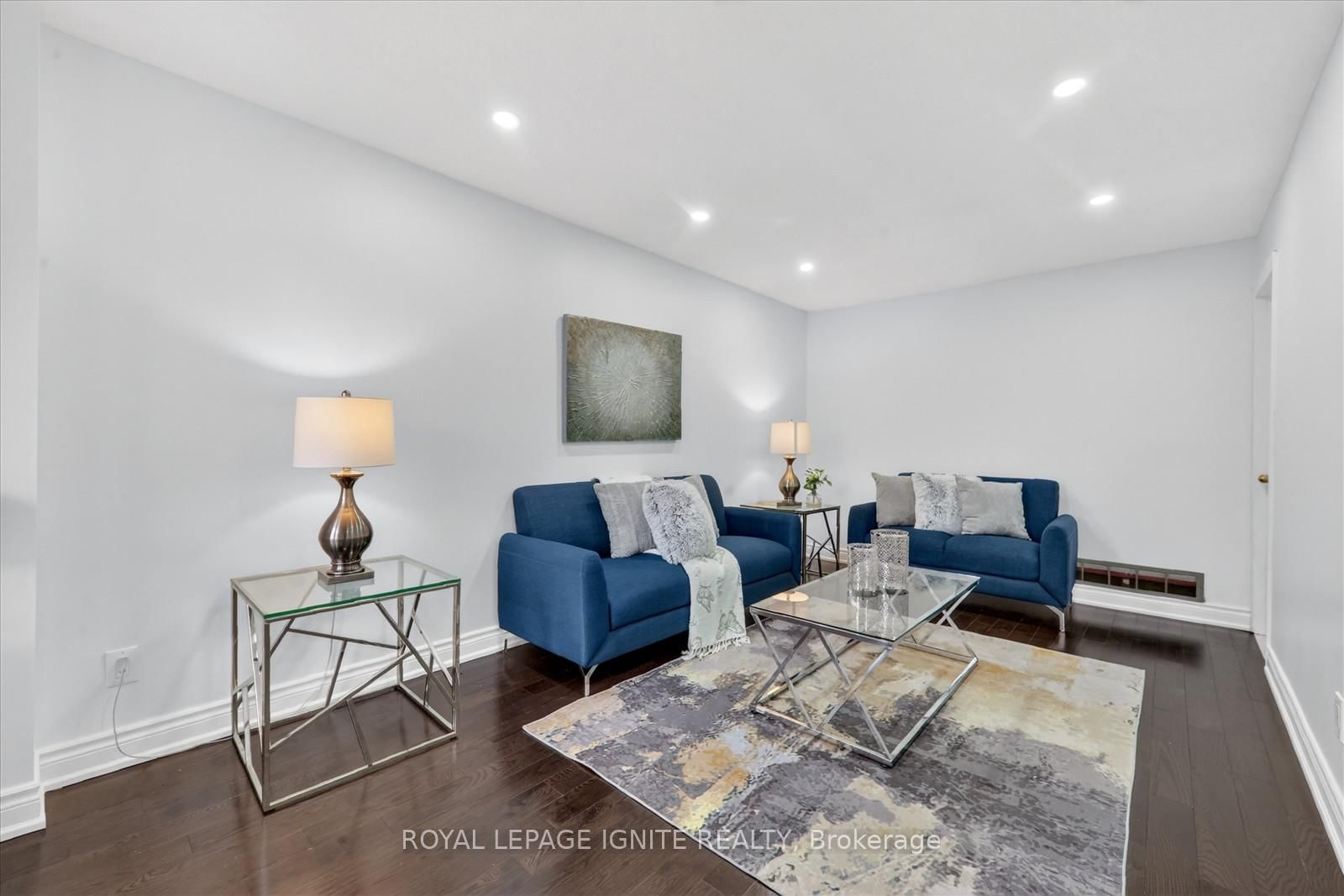 205 Hupfield Trail • Toronto, ON photo 5