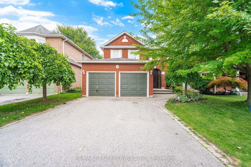 9 Pogson Drive