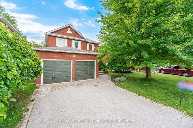 9 Pogson Drive