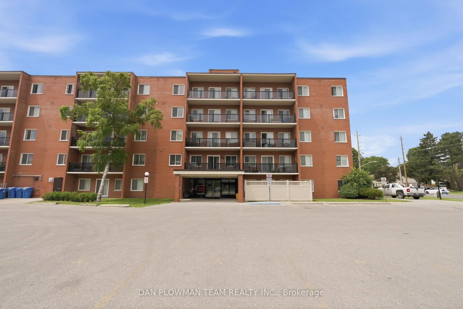 131 Taunton Road E • #204 • Oshawa, ON photo 2