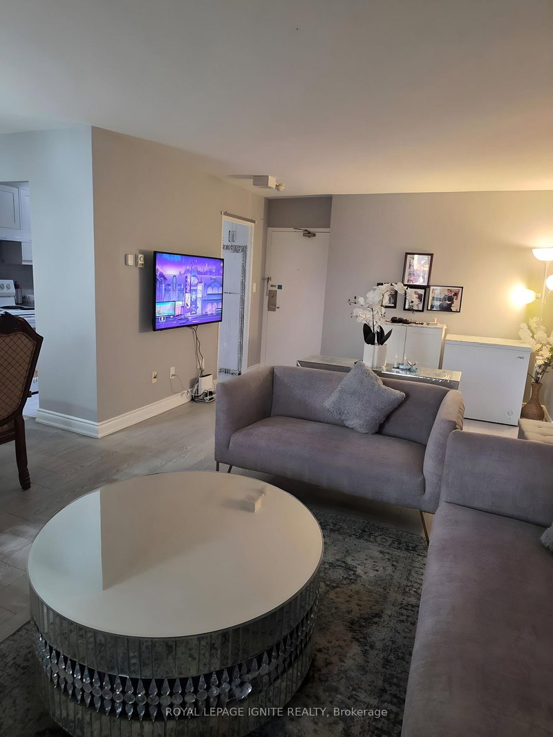415 - 5 Massey Square