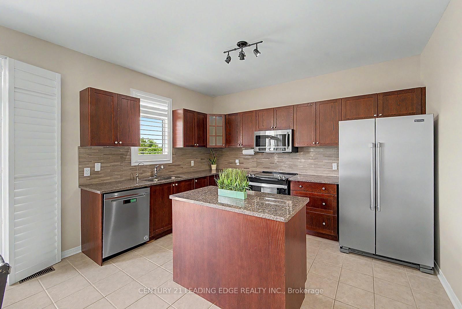 1920 Clearwater Court • Oshawa, ON photo 21